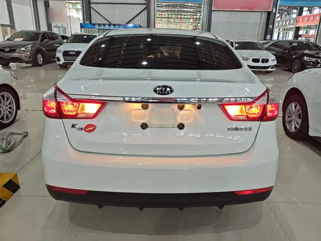 Kia K3 2017 1.6L Automatic 15th Anniversary Special GLS фото 6