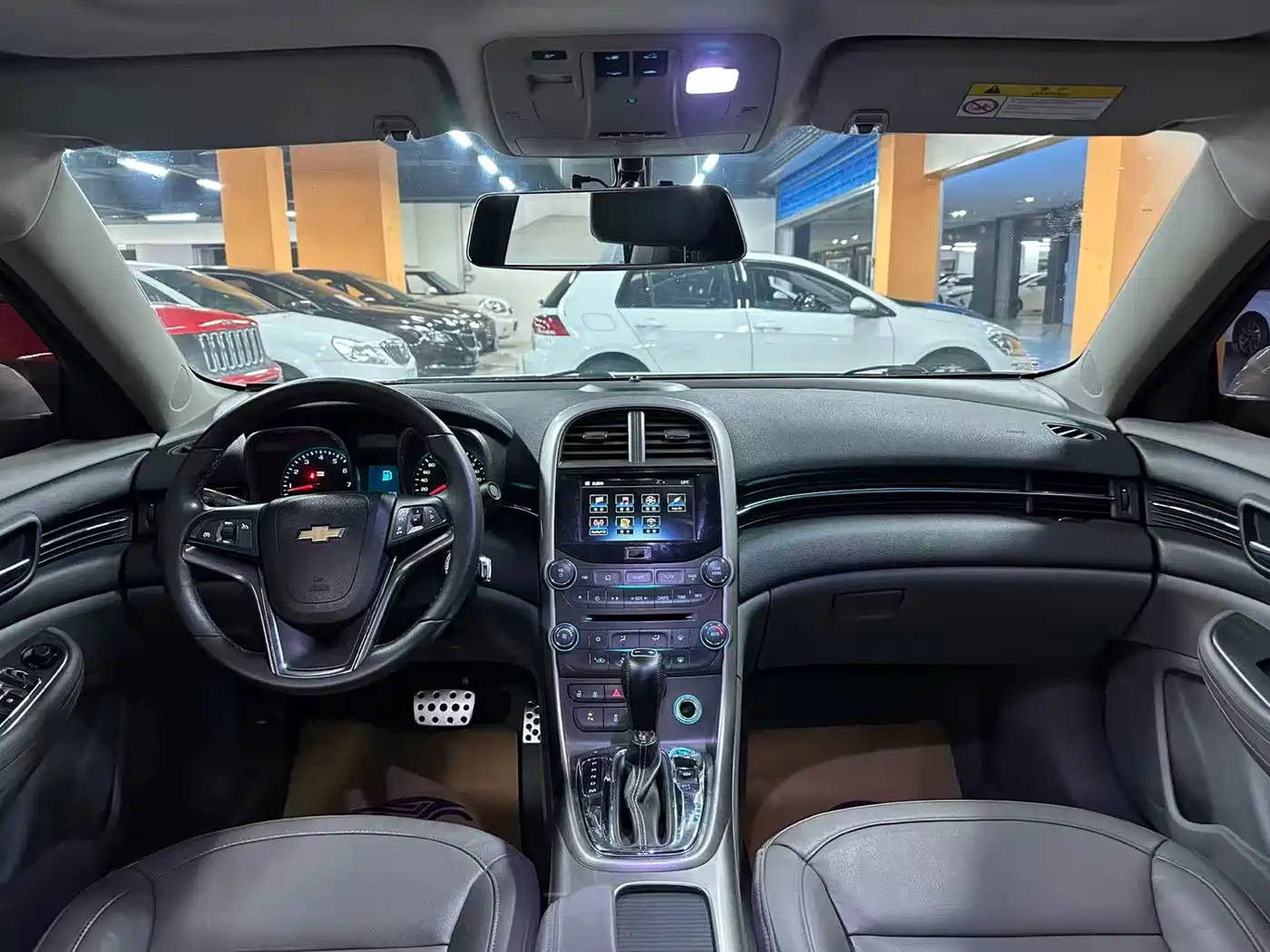 Chevrolet Malibu 2014 2.0L Automatic Luxury фото 4