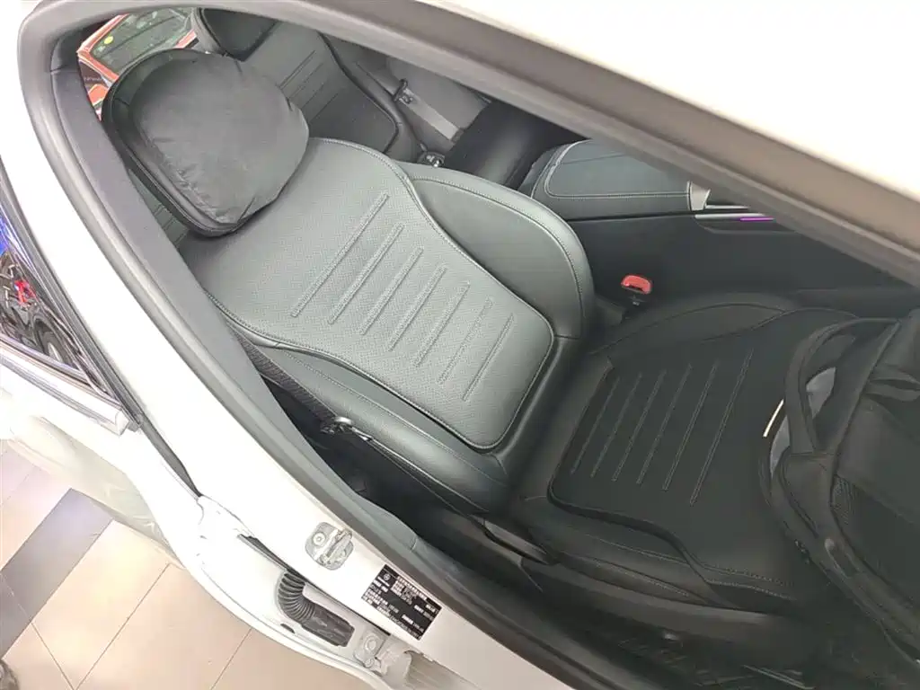 Mercedes-Benz C-Class 2025 Facelift C 260 L Sport Edition фото 25