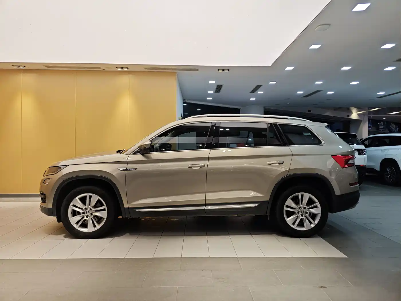 Škoda Kodiaq 2017 TSI330 7-seater 2WD Luxury Edition фото 7