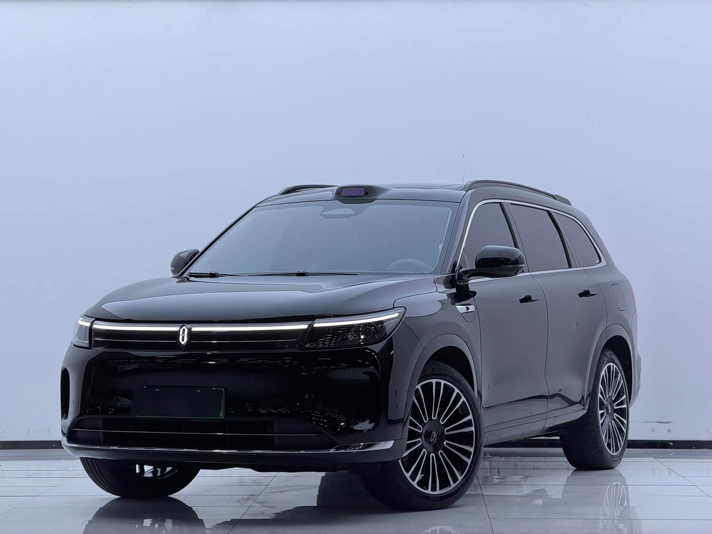 AITO Wenjie AITO M7