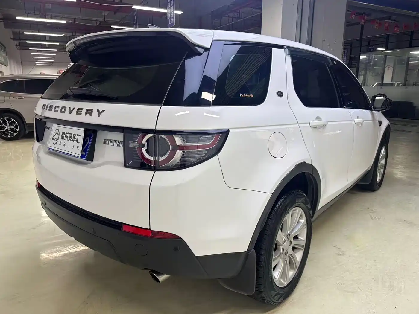 Land Rover Discovery Sport 2018 240PS PURE Edition фото 12