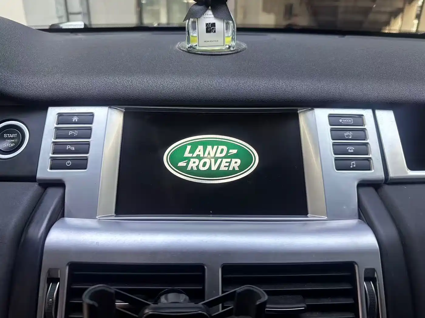 Land Rover Discovery Sport 2018 240PS PURE Edition фото 8