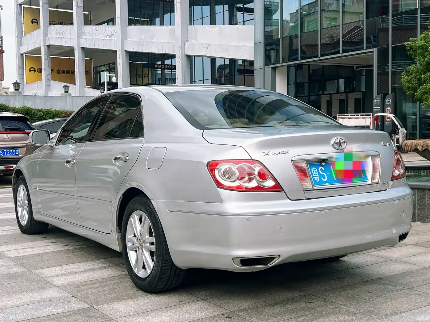 Toyota Reiz 2007 2.5S Leather Sunroof Edition фото 6