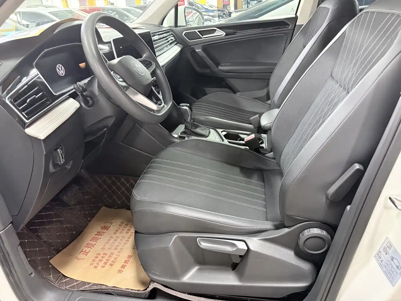 Volkswagen Tiguan L 2022 330TSI Automatic 2WD Comfort Edition фото 10