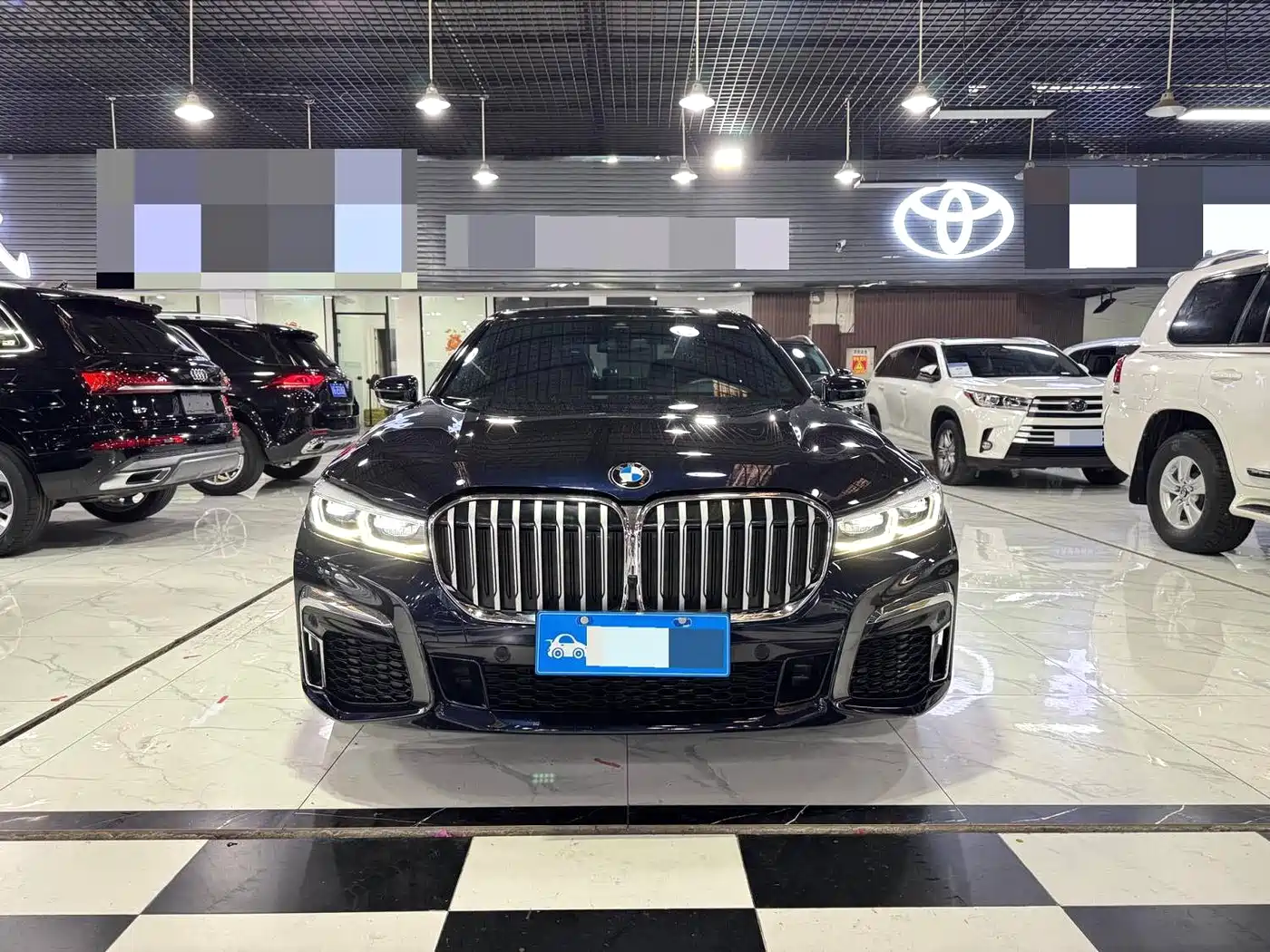 BMW 7 Series 2021 Model 730Li M Sport Package фото 2