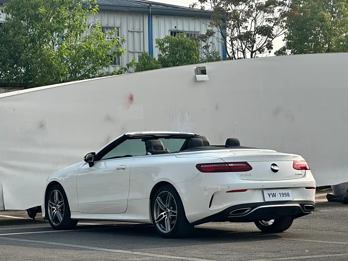 Mercedes-Benz E-Class (Import) 2018 E 200 4MATIC Convertible Coupe фото 3