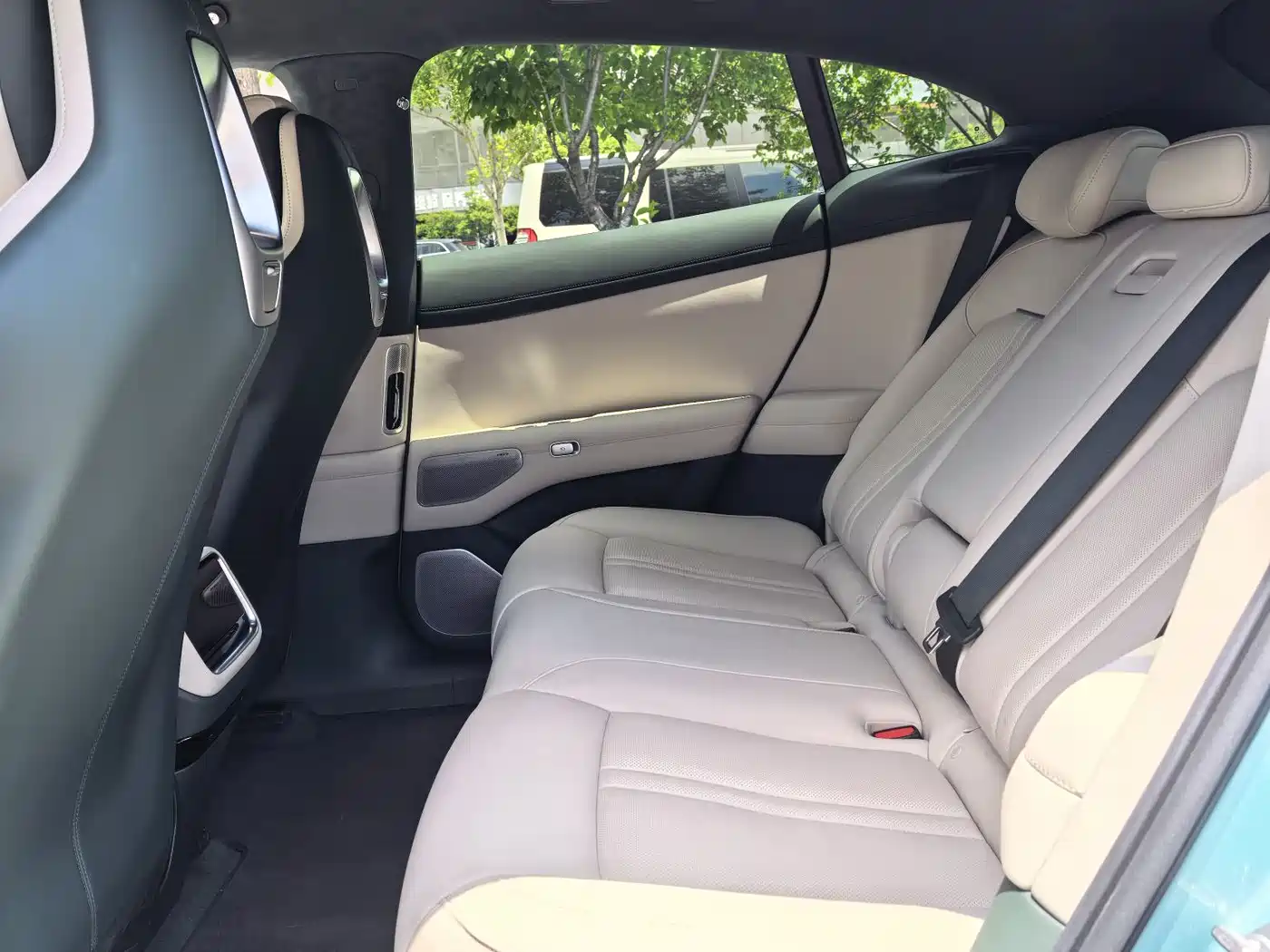 Xiaomi Auto Xiaomi YU7 2025 Ultra Long Range High Performance AWD Max Edition фото 11