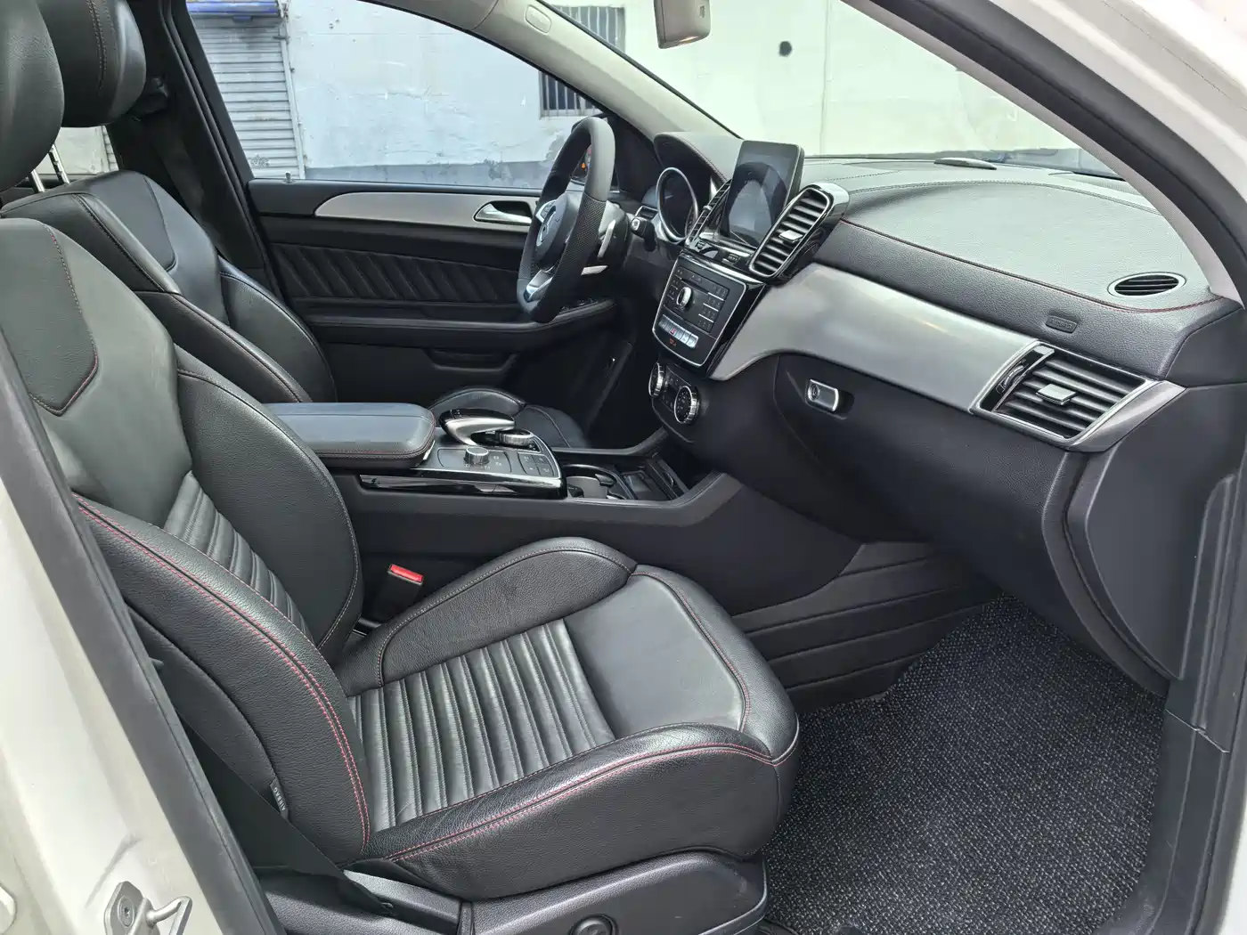 Mercedes-Benz GLE Coupe 2015 GLE 450 AMG 4MATIC Coupe SUV фото 9