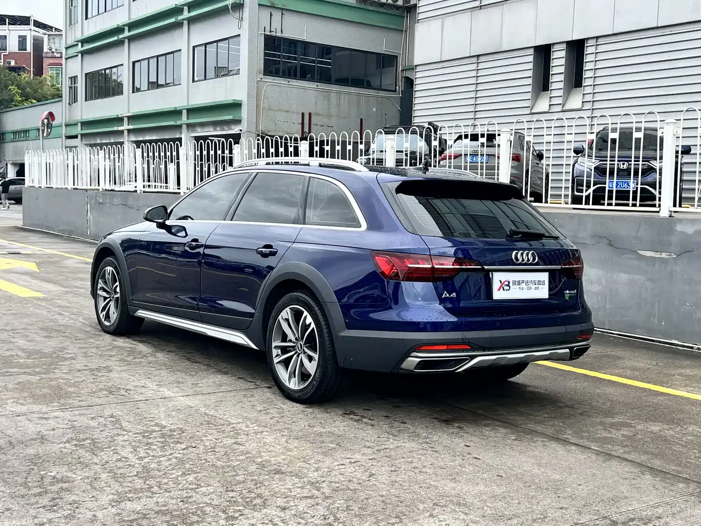 Audi A4 (Import) 2021 2021 allroad quattro Explorer