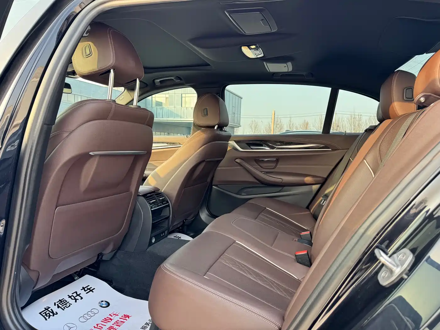 BMW 5 Series 2021 525Li M Sport Package фото 10