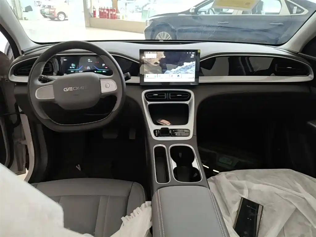 Geely Galaxy Starry Wish 2026 Edition 310km Youth Version фото 10