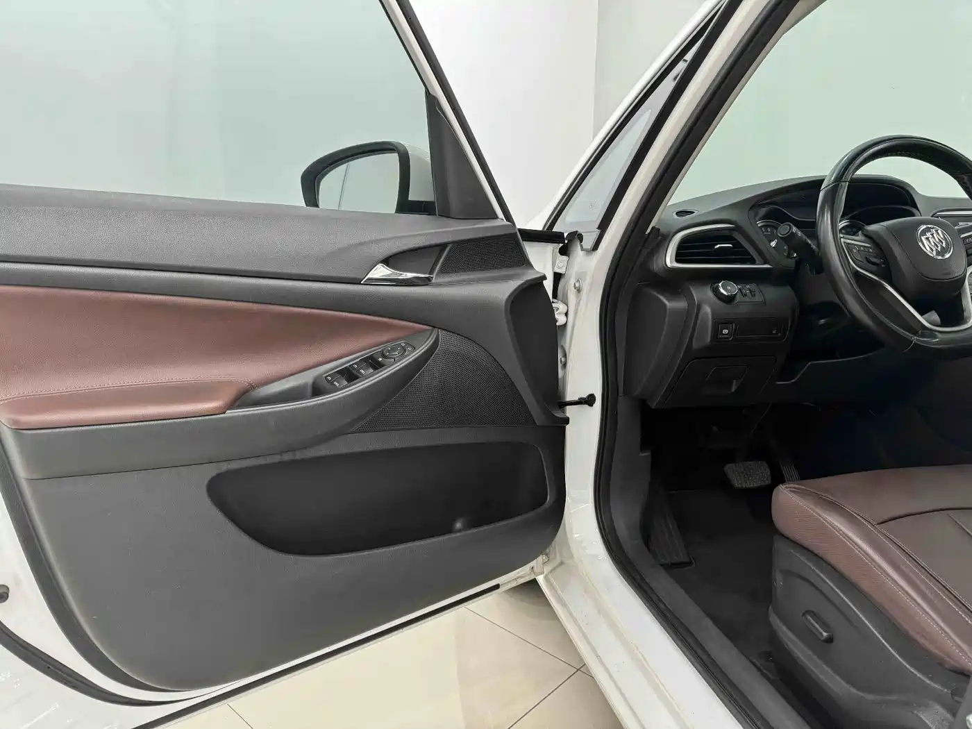 Buick GL6 2019 18T 6-seat Connected Premium China VI фото 13