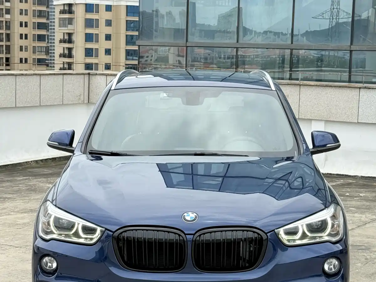 BMW X1 2018 sDrive18Li Premium Model фото 2