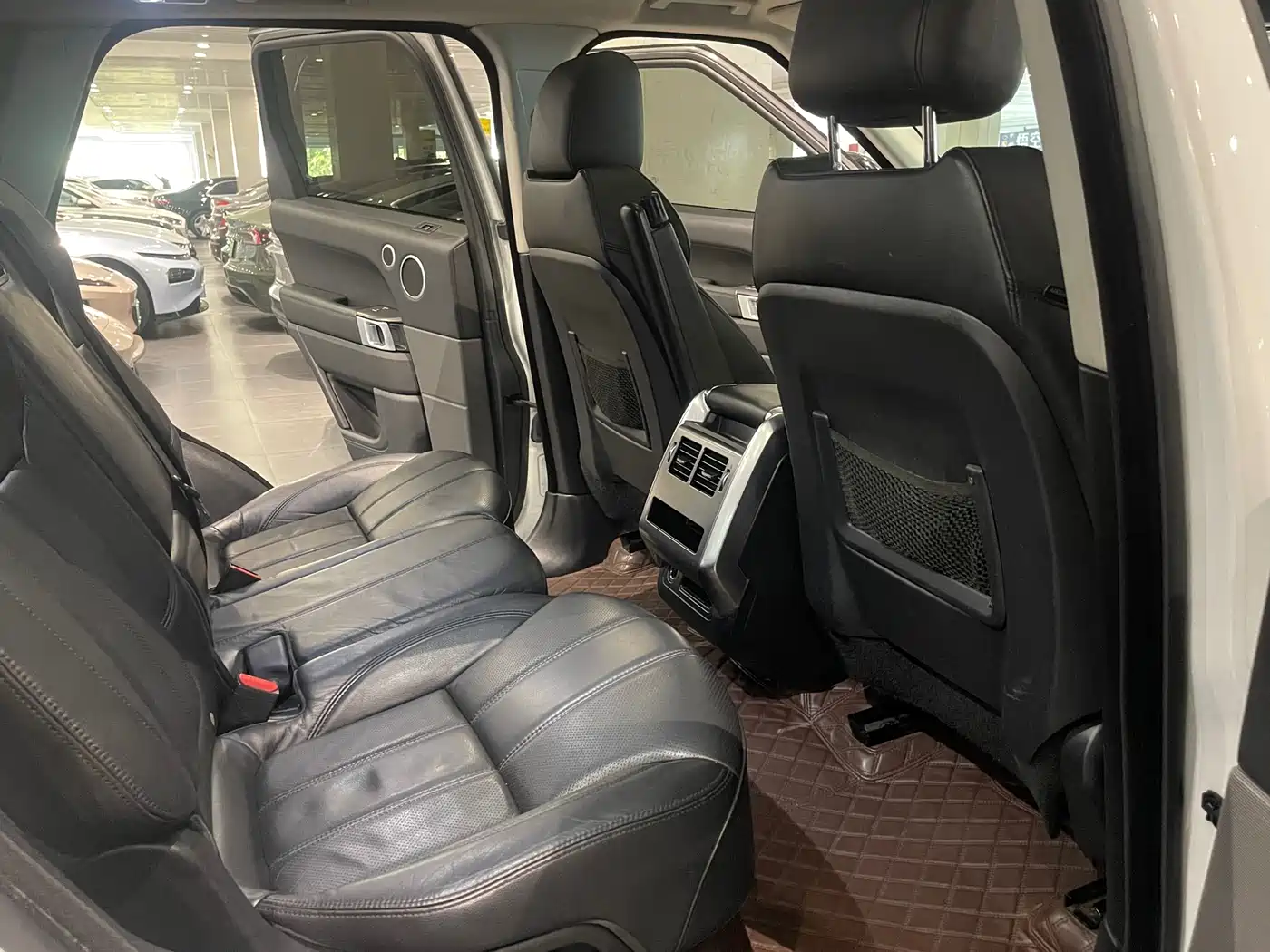 Land Rover Range Rover Sport 2017 3.0 SC V6 SE фото 8