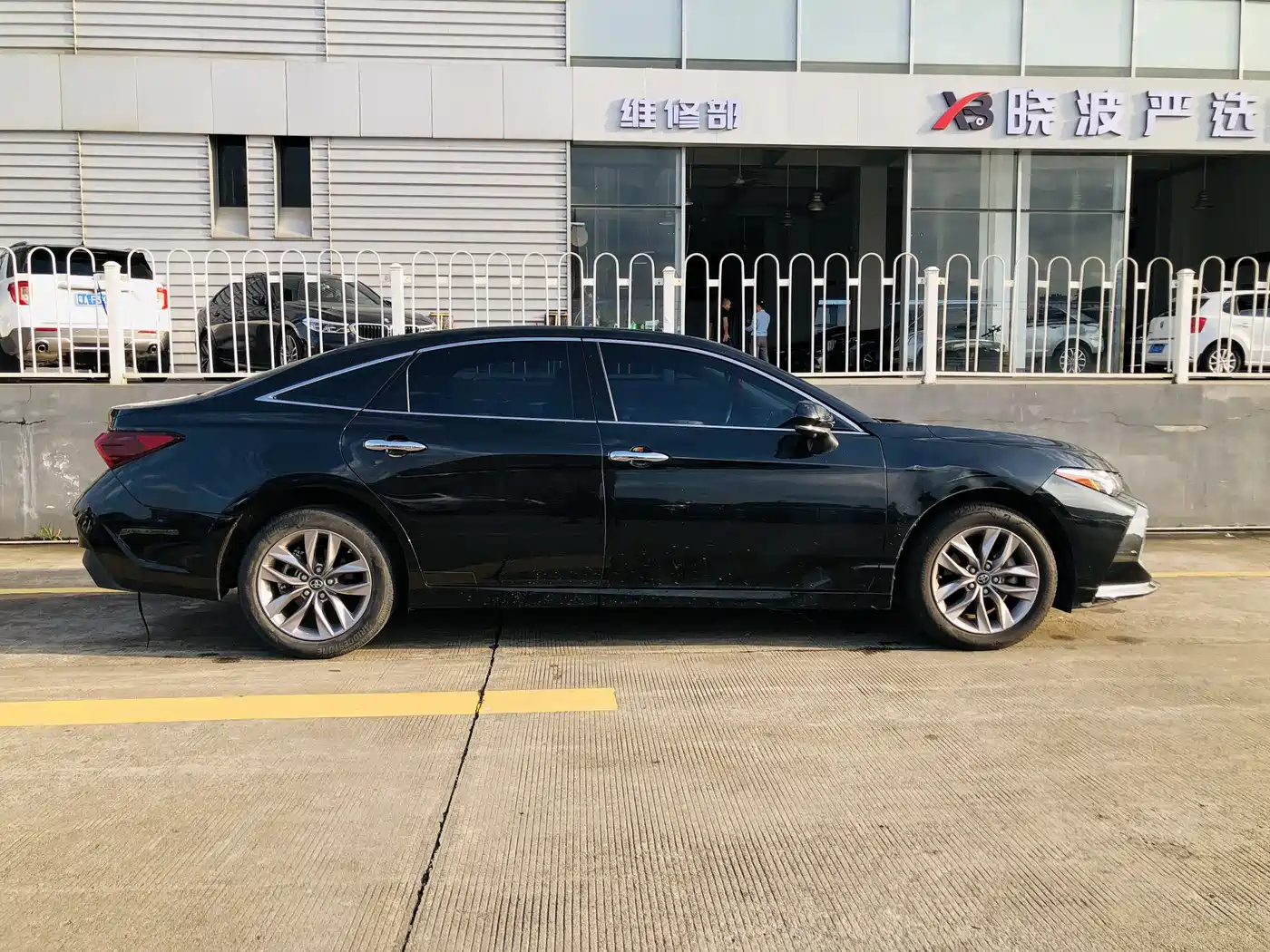 Toyota Avalon 2019 2.0L Luxury Edition (China VI) фото 8