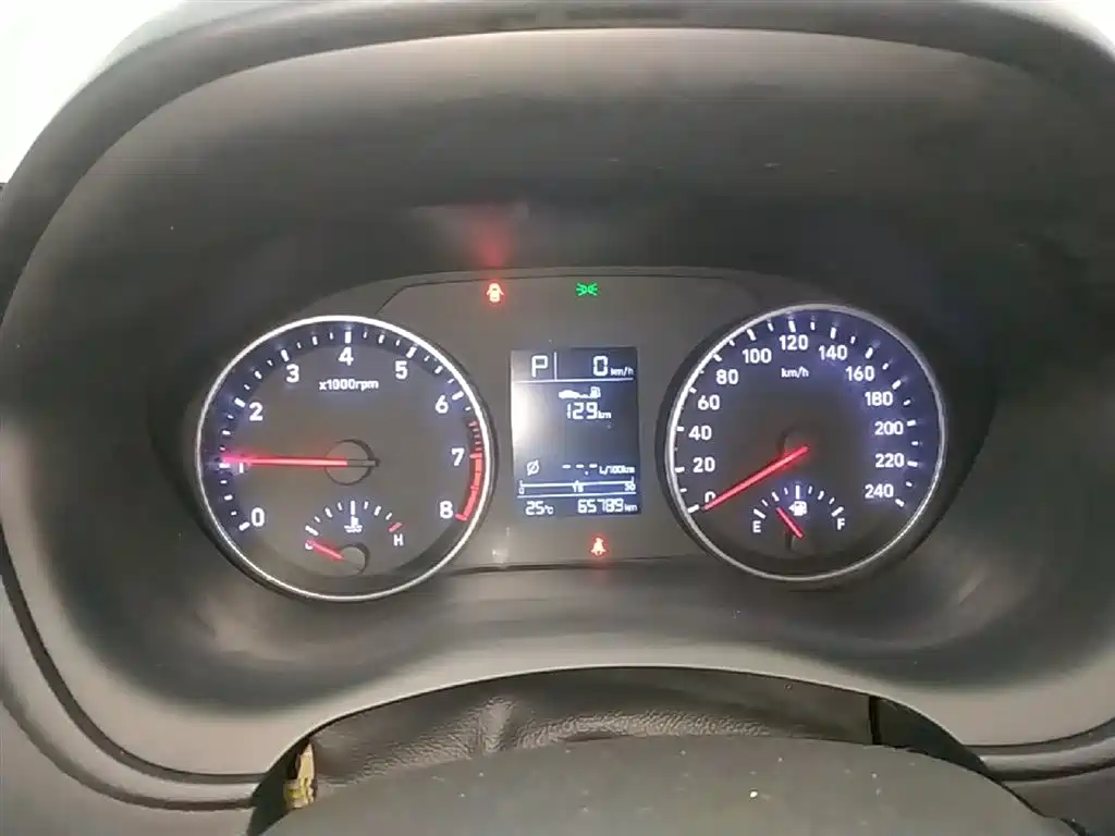 Hyundai Elantra 2018 1.6L Automatic Pleasing Edition GL China VI фото 12