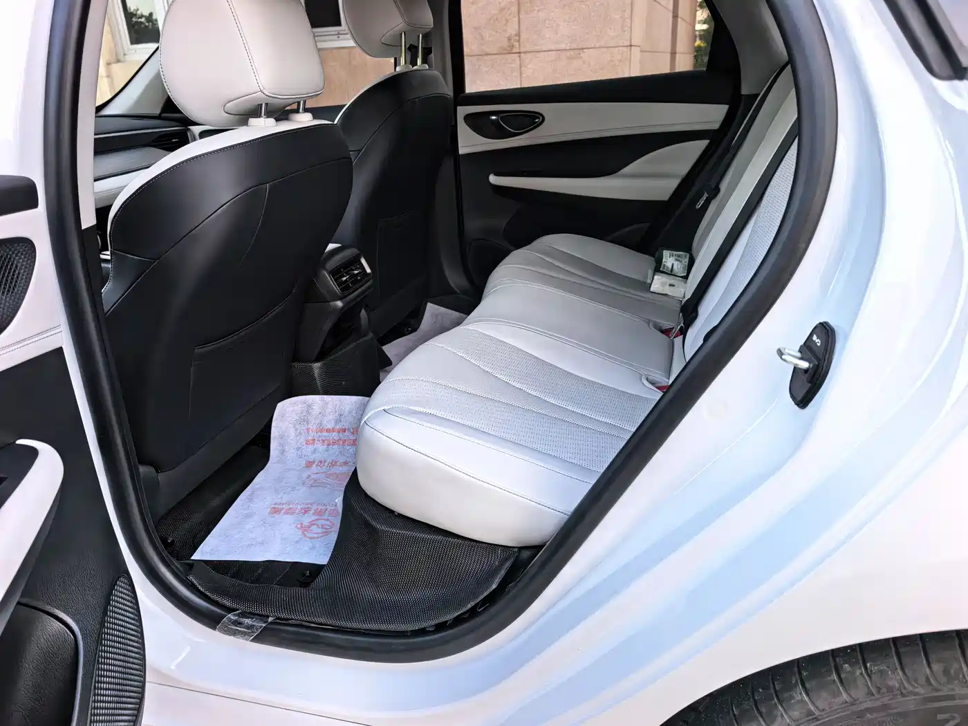 BYD Hai Bao 05 DM-i 2025 DM-i Smart Drive Edition 55KM Luxury фото 8