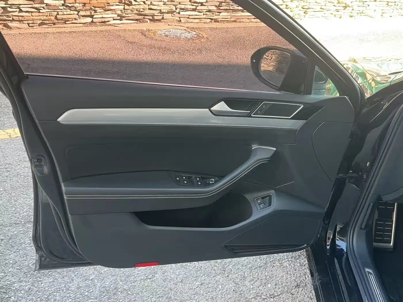 VOLKSWAGEN MAGOTAN GTE PLUG IN HYBRID