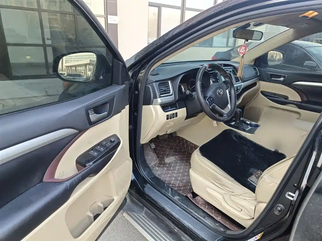 Toyota Highlander 2017 2.0T 2WD Elite 5-Seater фото 14