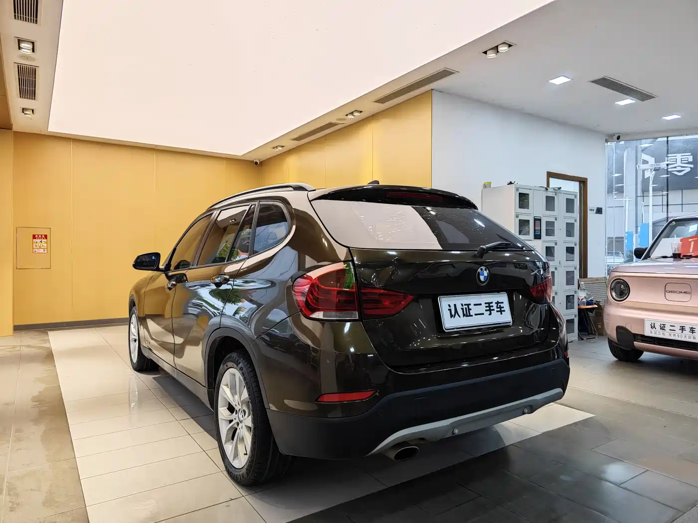 BMW X1 (Import) 2012 sDrive18i Luxury фото 25