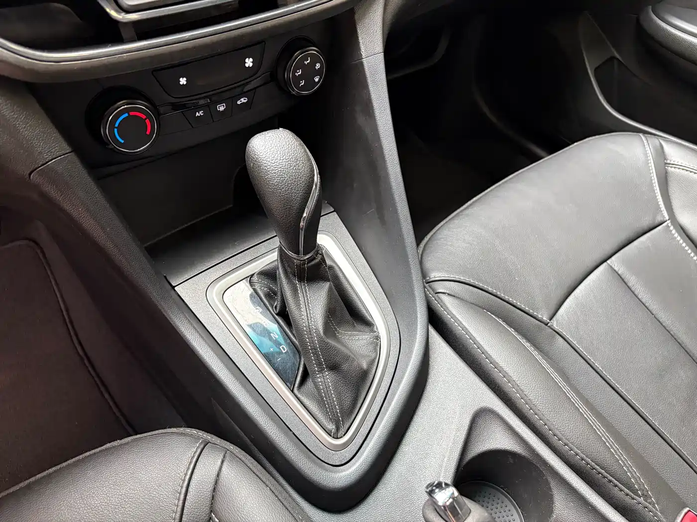 Buick Excelle 2018 18T Automatic Elite фото 9
