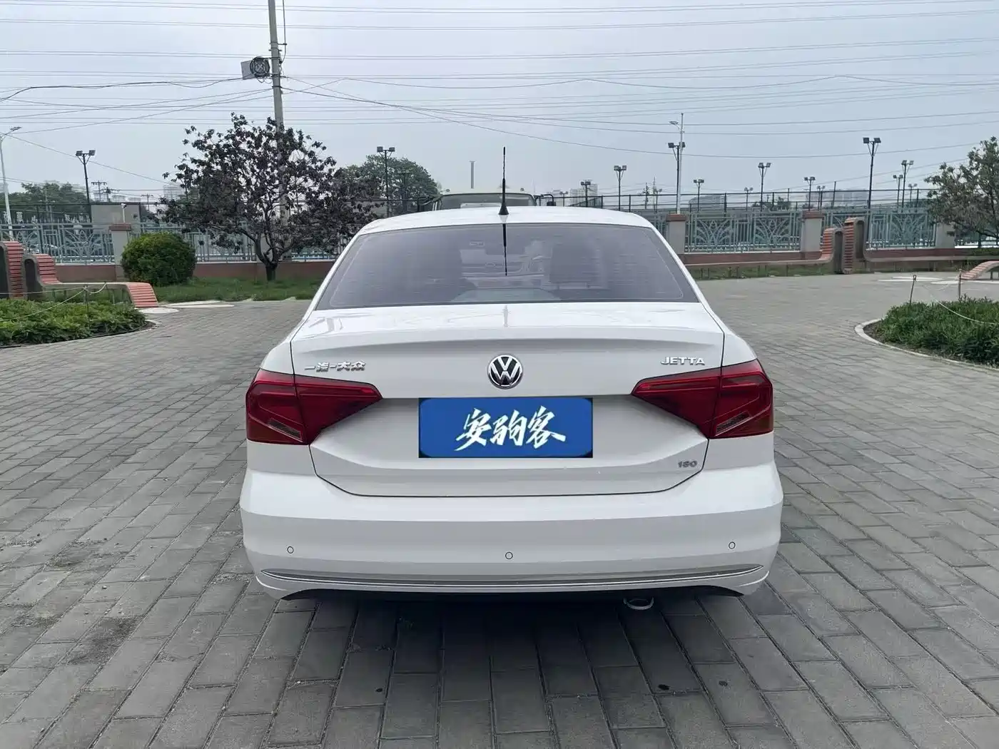Volkswagen Jetta 2017 1.5L Automatic Comfort фото 7