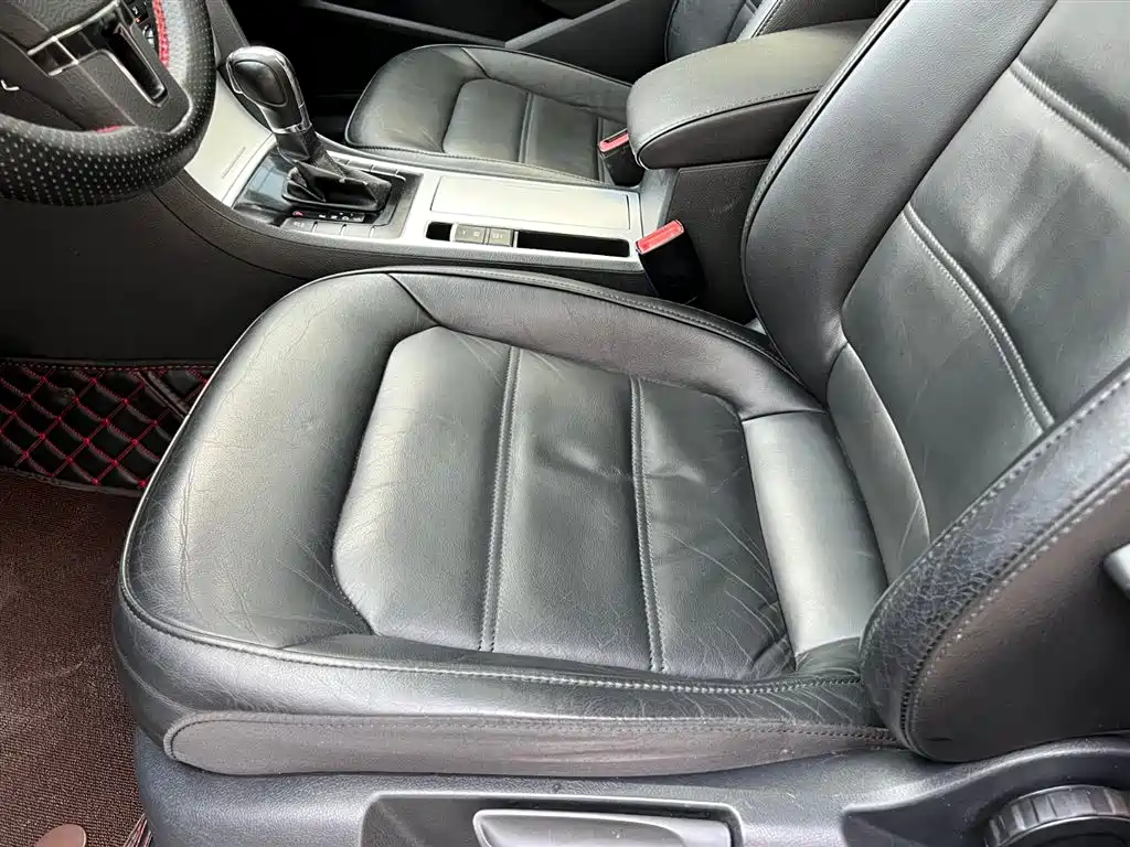 Volkswagen Passat 2015 1.8TSI Automatic Prestige Edition фото 10