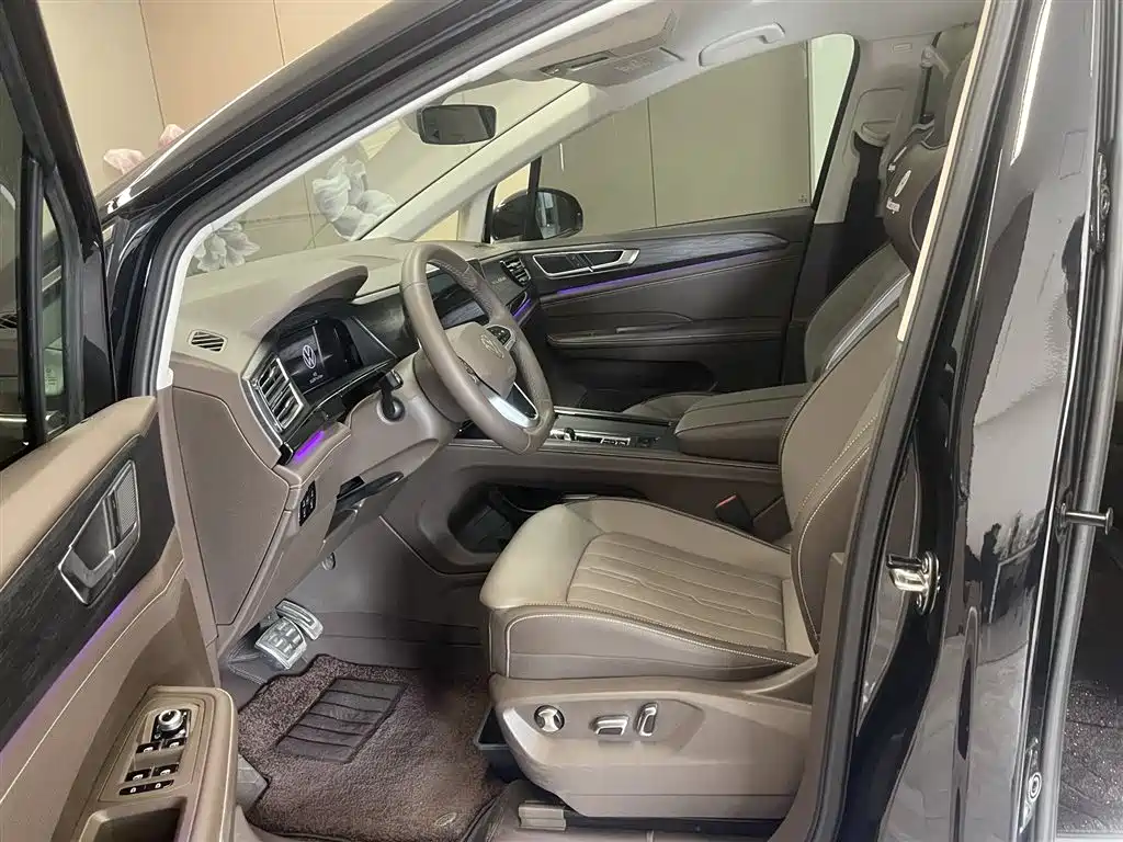 Volkswagen Viloran 2024 380TSI Prestige Edition фото 16