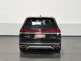 Photo 4 - Volkswagen Teramont