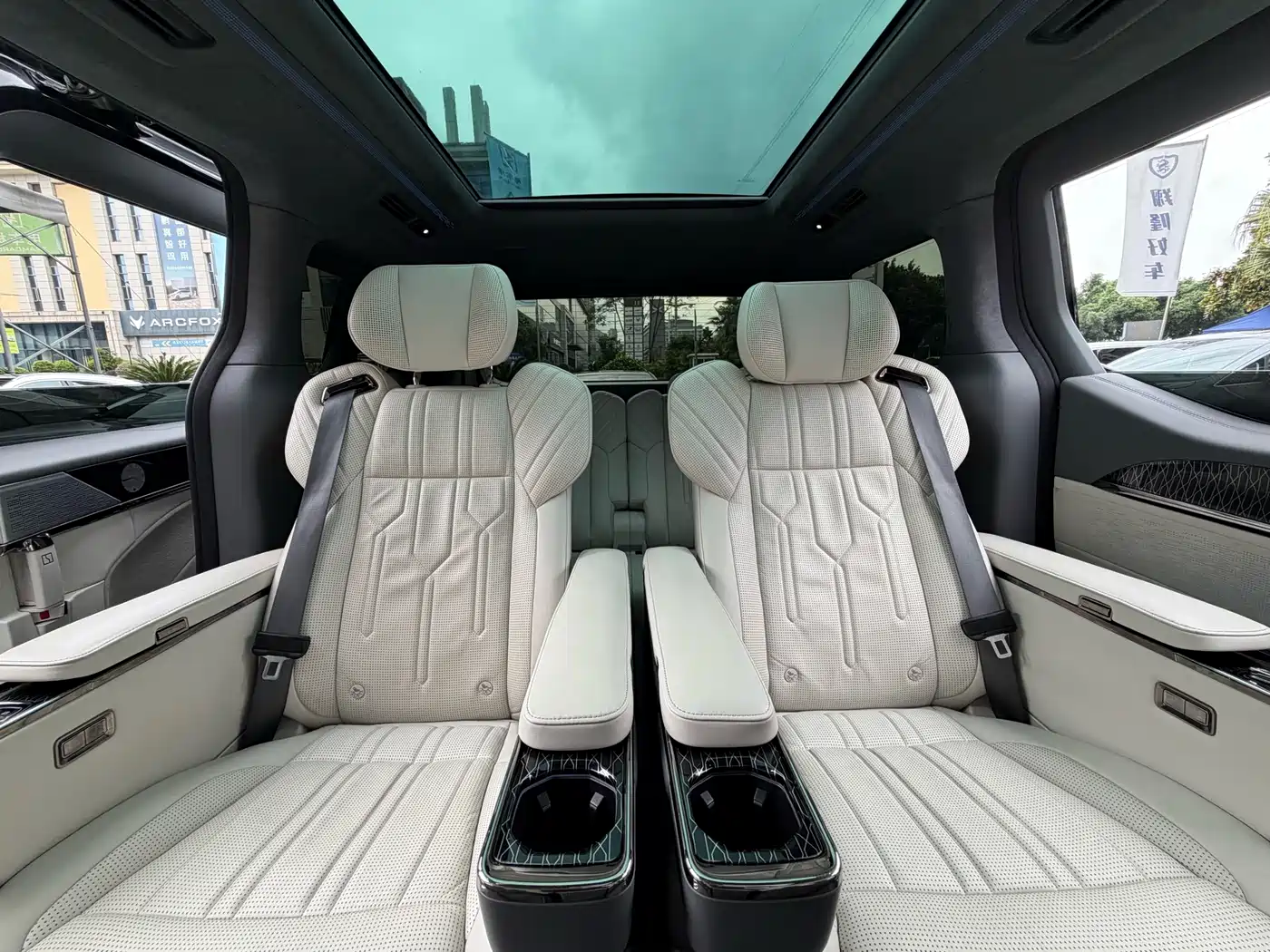 ZEEKR EXTREME KRYPTON 009