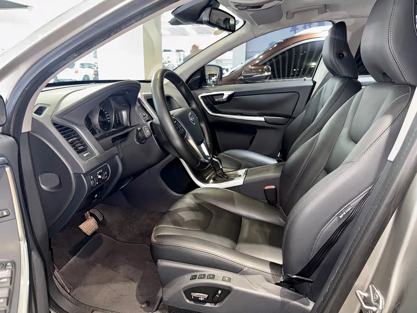 Volvo XC60 (Import) 2014 2014 Facelift T5 Momentum
