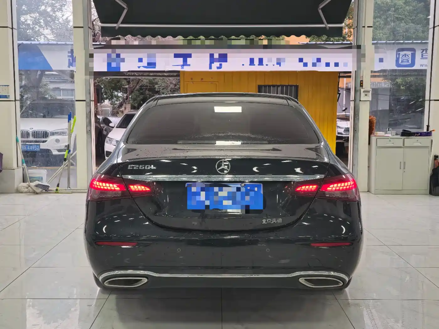 MERCEDES-BENZ E CLASS