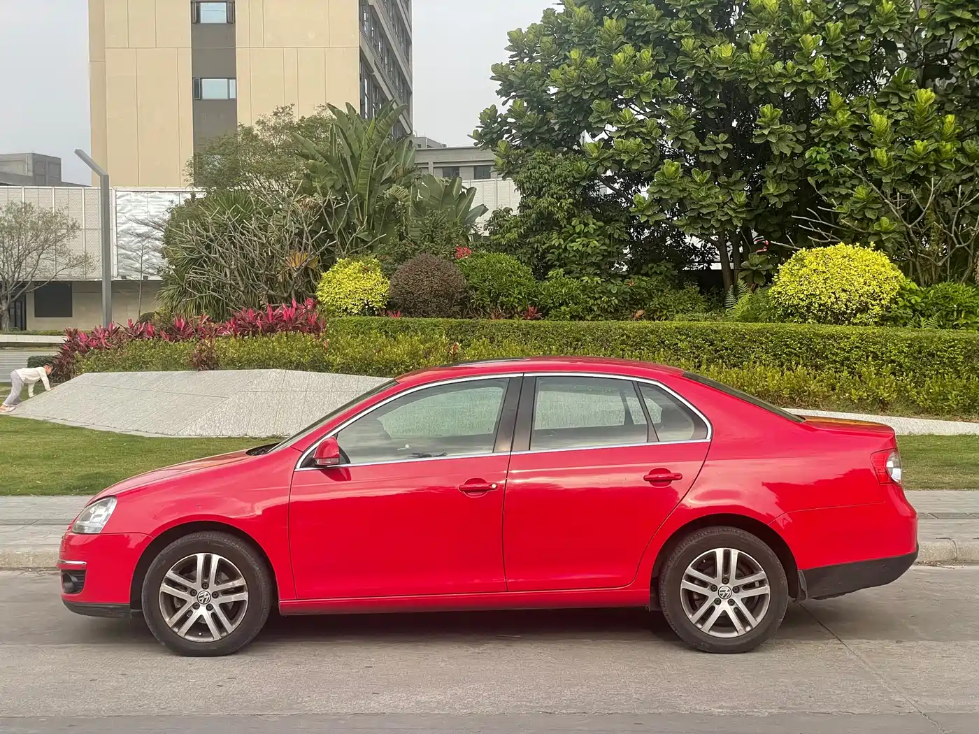 Volkswagen Sagitar 2009 1.6L Automatic Fashion фото 4