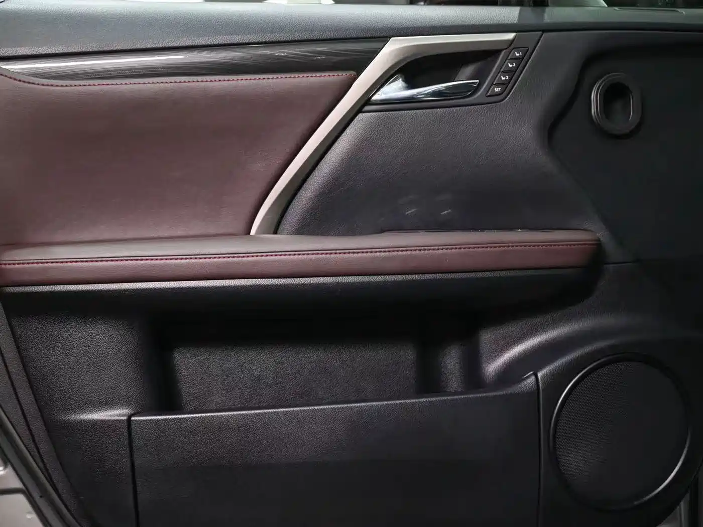 Lexus RX 2016 300 4WD Elegance Edition (China V) фото 14