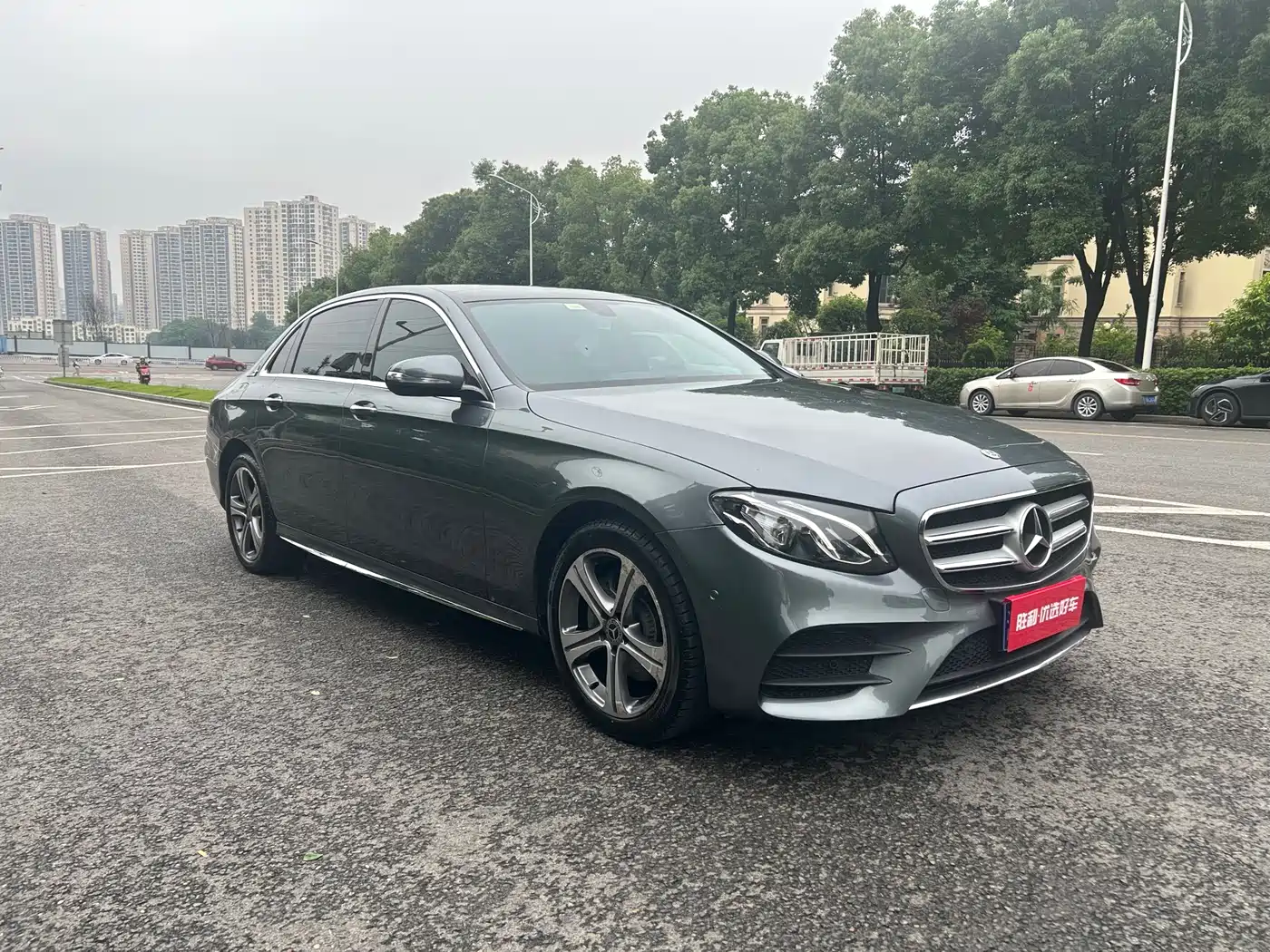Mercedes-Benz E-Class 2016 E 200 L Sport Type фото 3