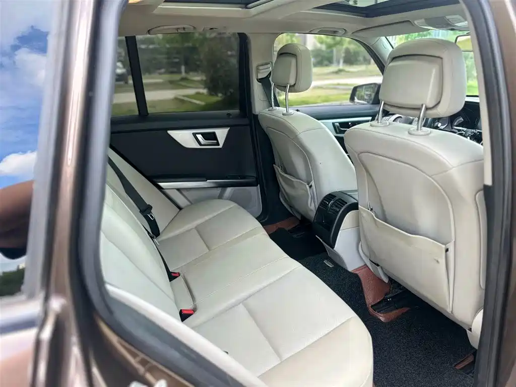Mercedes-Benz GLK-Class 2013 Facelift GLK 300 4MATIC Luxury фото 16