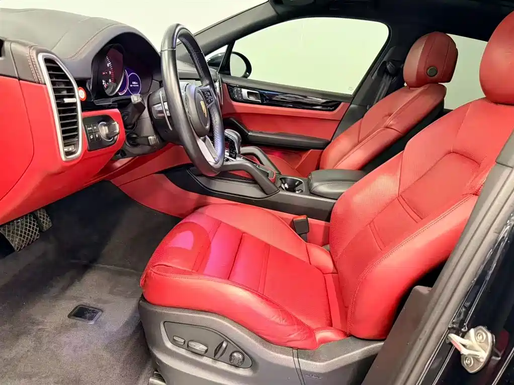 Porsche Cayenne New Energy 2022 Cayenne E-Hybrid 2.0T Platinum Edition фото 10