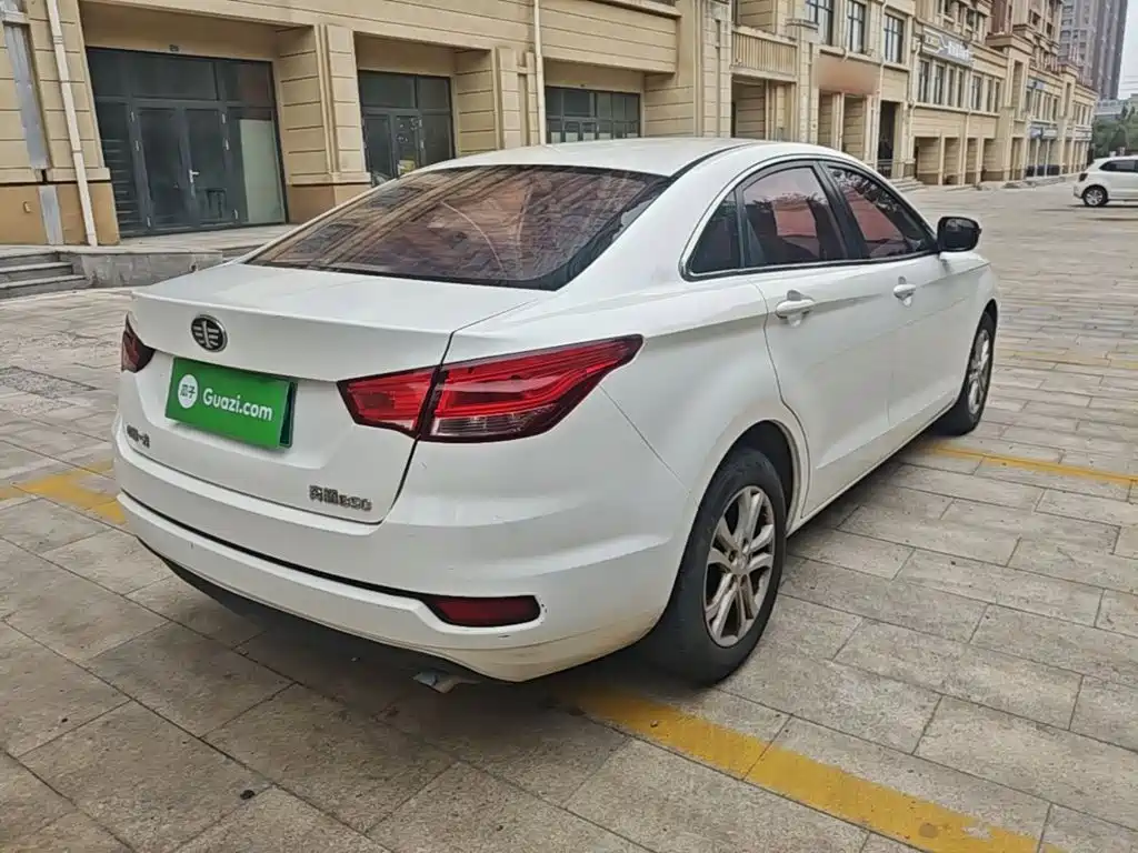Besturn B50 2016 2016 1.6L Manual Comfort