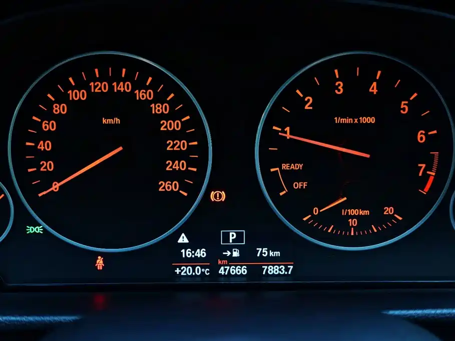 BMW 3 Series GT 2017 320i Fashion фото 25