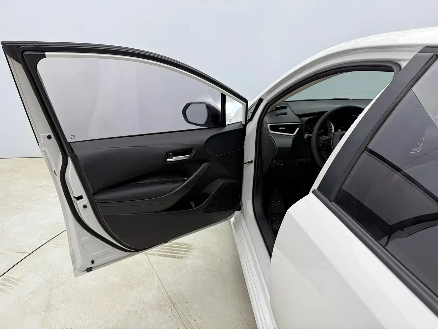Toyota Corolla 2021 1.2T S-CVT Elite PLUS Edition фото 20