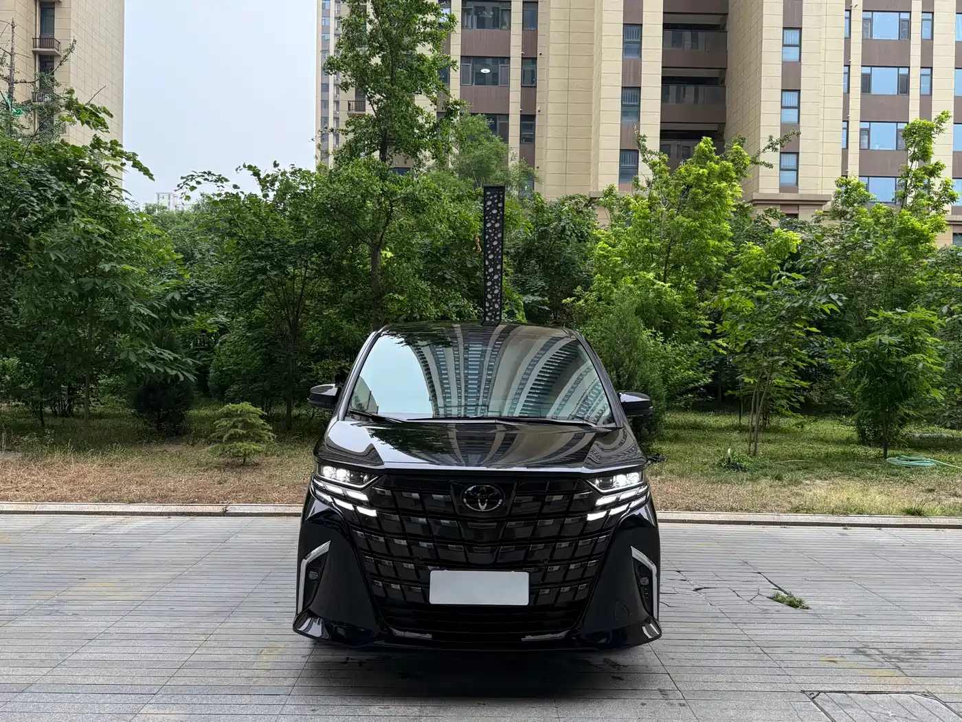 Toyota Alphard 2024 Hybrid 2.5L Prestige Edition фото 3