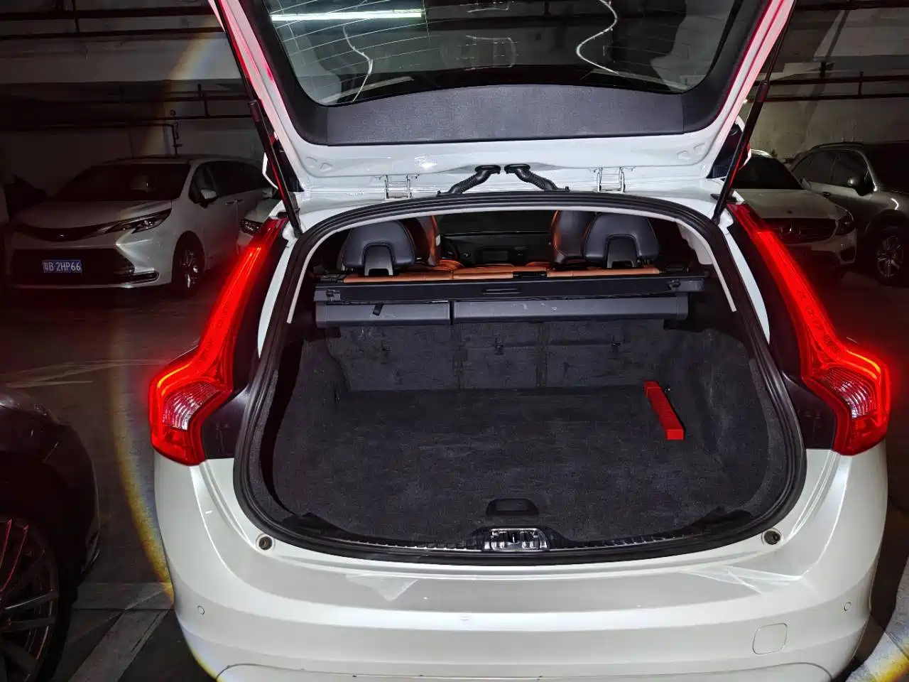 Volvo V60 2014 2014 Model Year Facelift T5 Inscription