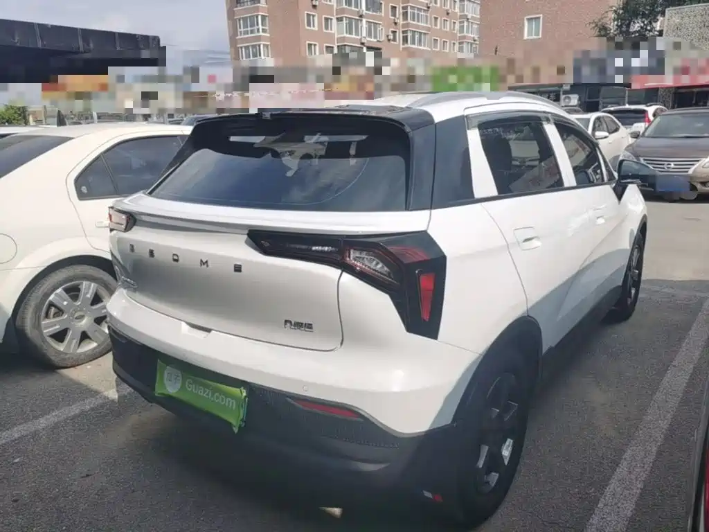 Фото 7 - Geely Geometry E Firefly