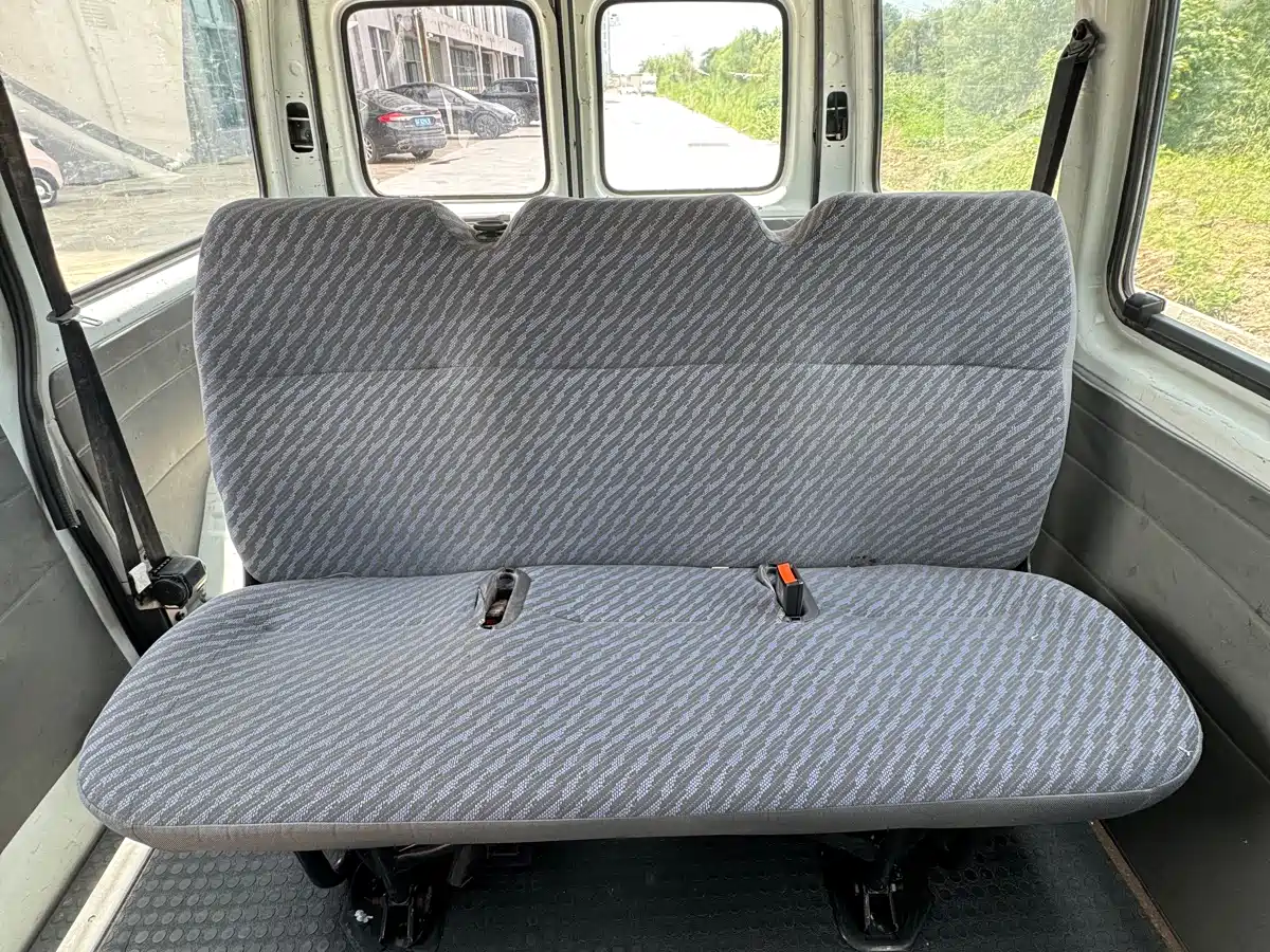 Ford Classic Transit 2016 2016 Model 2.8T Diesel Short Wheelbase 6-Seat Medium Roof Multi-Purpose Vehicle JX493ZLQ4