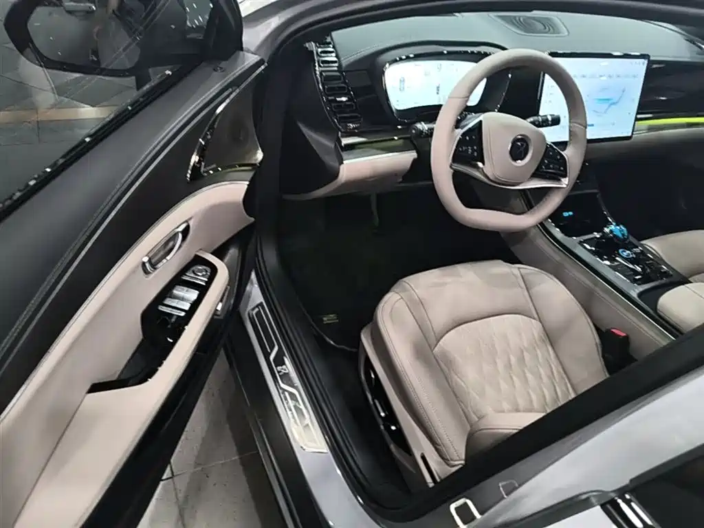BYD Han 2025 DM-i Smart Driving Edition 125KM LiDAR Flagship фото 16