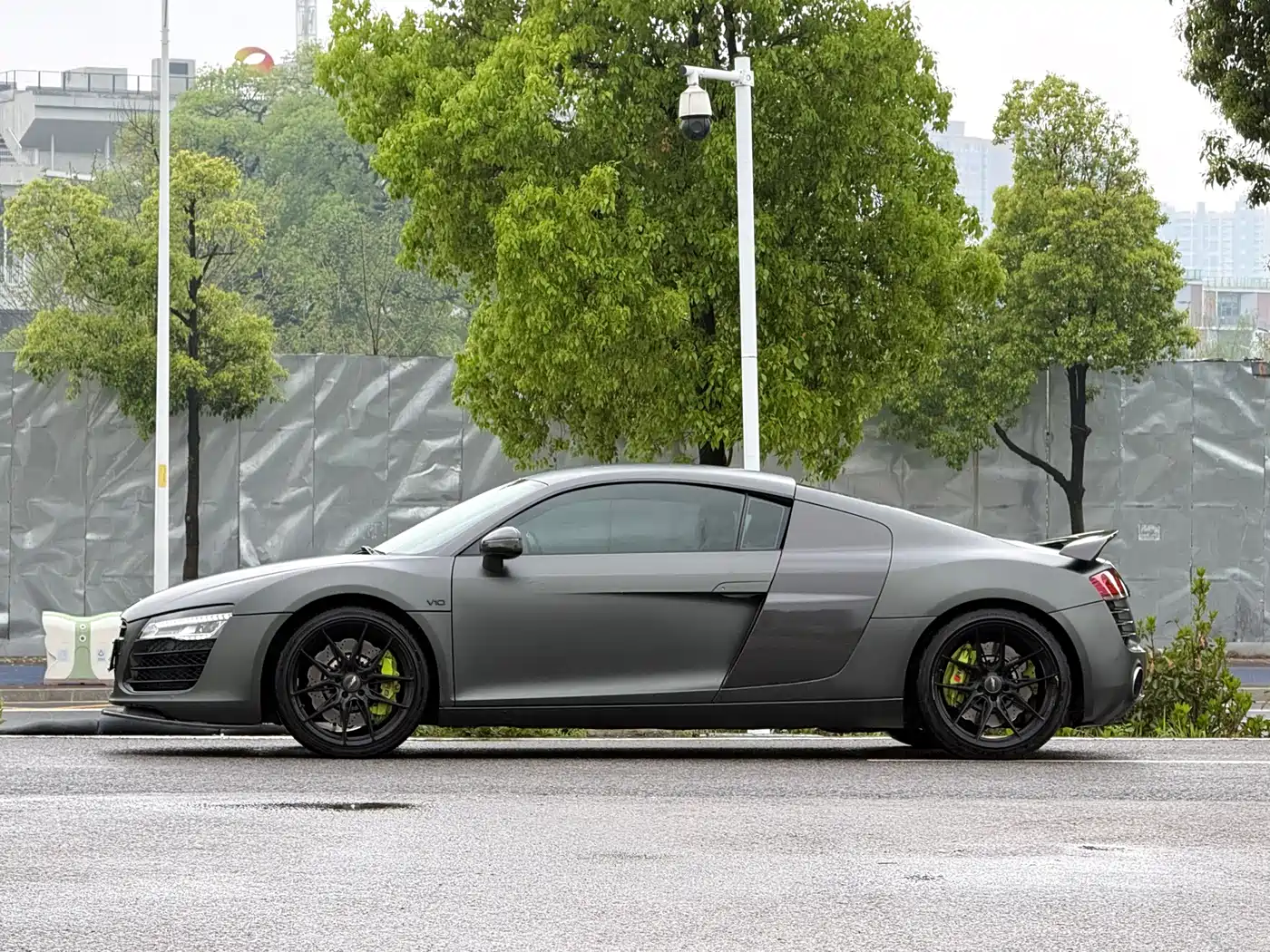 Audi R8 2014 4.2 FSI quattro фото 8