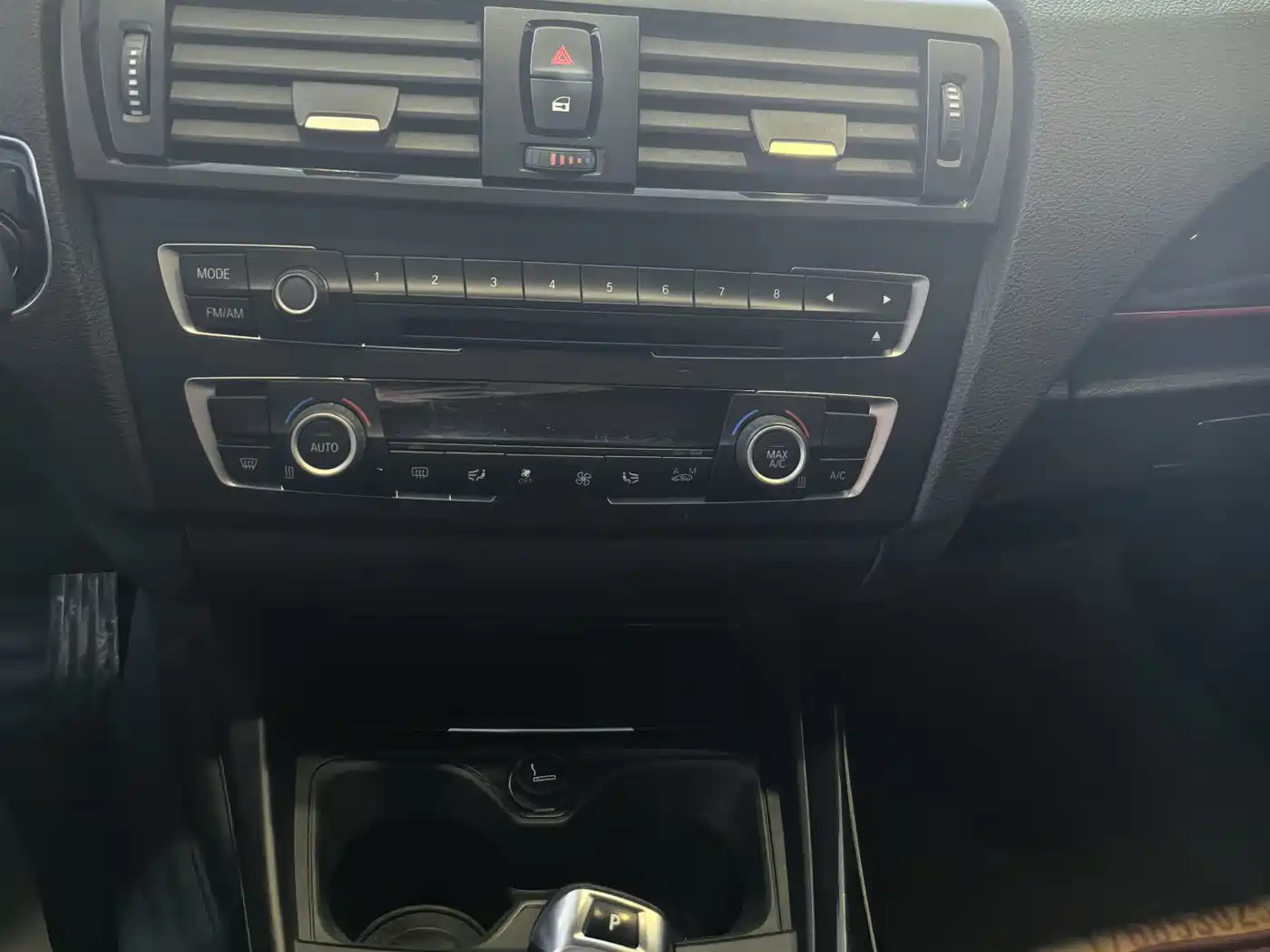 BMW 1 Series (Import) 2013 Facelift 118i Sport Model фото 11