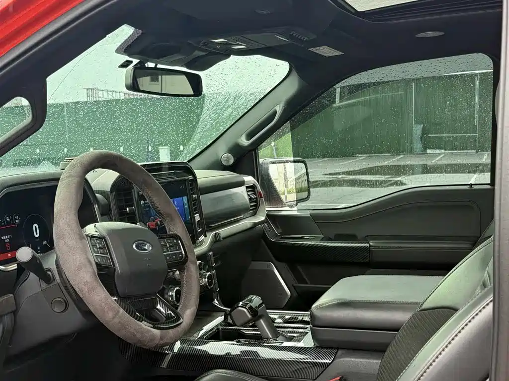 FORD F-150 RAPTOR