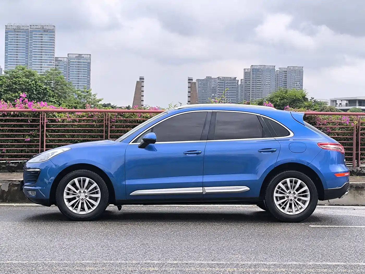 Zotye SR9 2017 2017 2.0T Auto Ultimate Heart Edition
